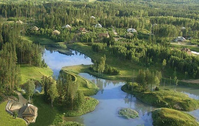 Латвийский миллионер построил это место так похоже на сказку! Увидев это все, понимаешь, рай на Земле существует!